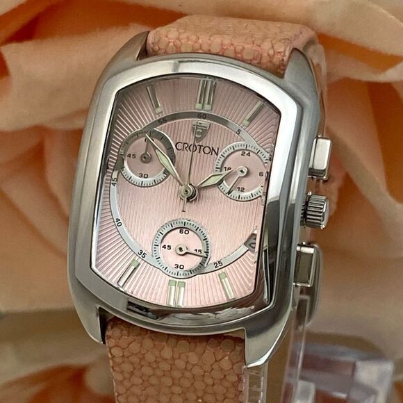 Croton All Stainless Steel Swiss Quartz Chronograph Pink Dial Sharkskin Strap - Picture 3 of 16